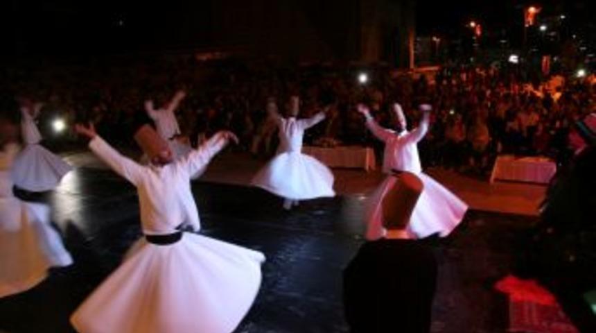 Bakanlık, Doğu Ve G&uuml;neydoğu&rsquo;da Tasavvuf Konserleri Veriyor