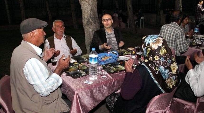 Pınarbaşı Kaymakamlığı'ndan Anlamlı İftar