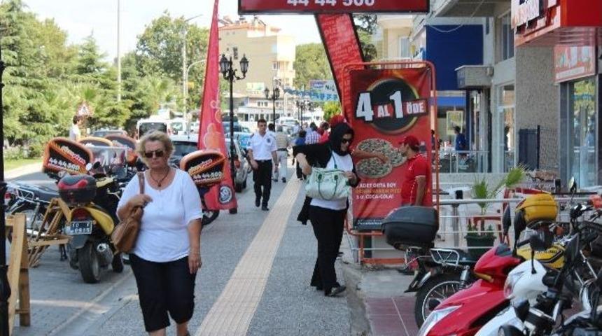 Edremit&rsquo;te Engelli Y&uuml;r&uuml;ş Yolları Kontrol Altında