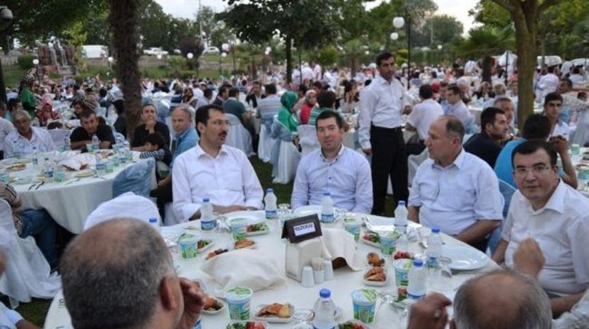 Danışma Ve İftar Programı Birlikte Yapıldı