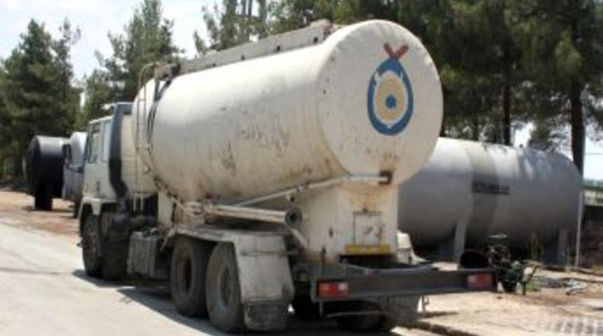 Beton Mikserinden 16 Ton Ka&ccedil;ak Akaryakıt &Ccedil;ıktı