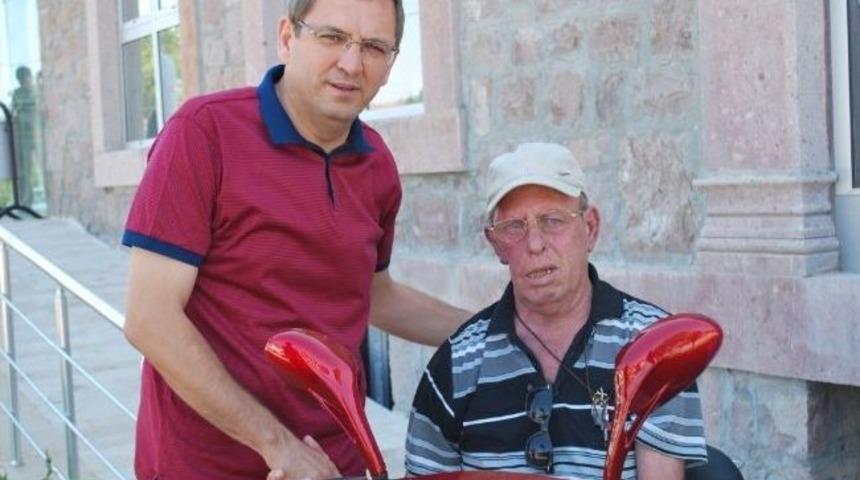 Ergin&rsquo;den Engelli Vatandaşa Hayat Veren Armağan