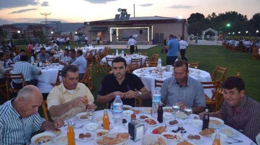 Emek Yem Bigadi&ccedil;'te İftar D&uuml;zenledi