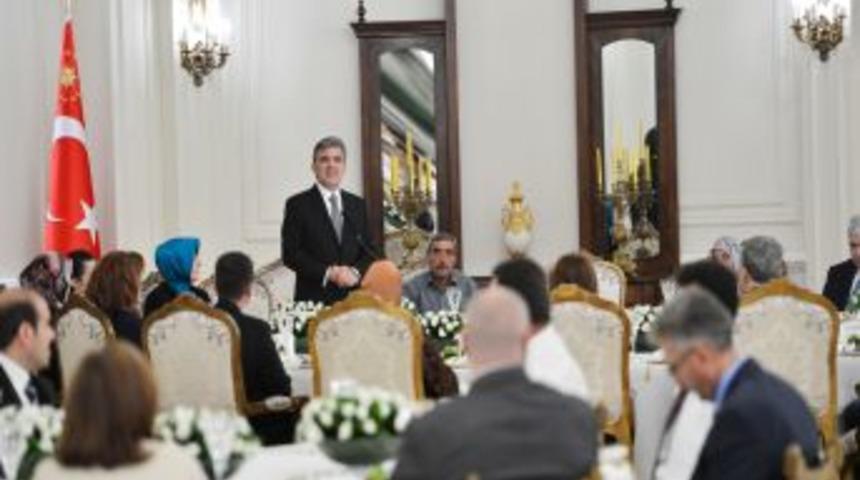 G&uuml;l: &Uuml;mit Ederim Bu Gayretler Sonu&ccedil; Verir