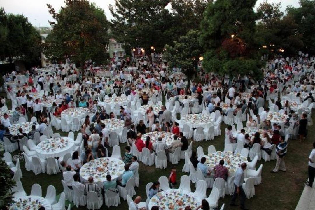 Sağlık Sen&rsquo;den 2 Bin Kişilik İftar