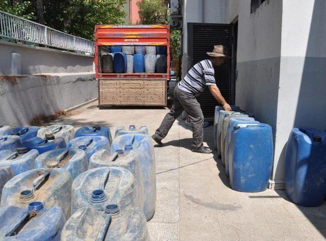 İslahiye'de Bin 950 Litre Kaçak Mazot Ele Geçirildi