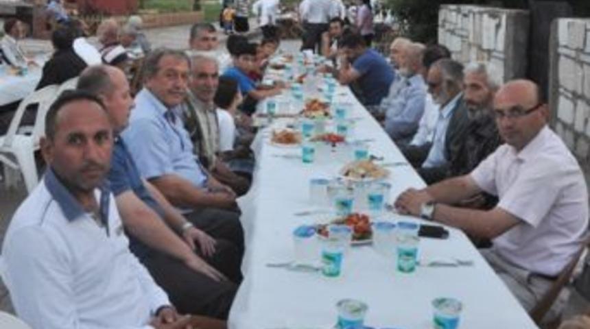 Erzurum Mahallesi iftarda buluştu