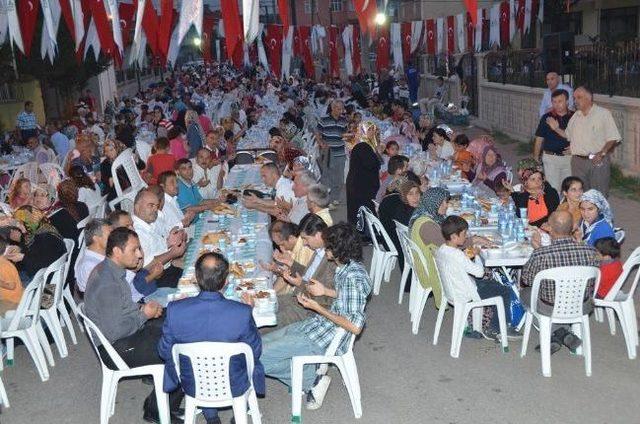 Ramazan Kartepe'de Dopdolu Geçiyor