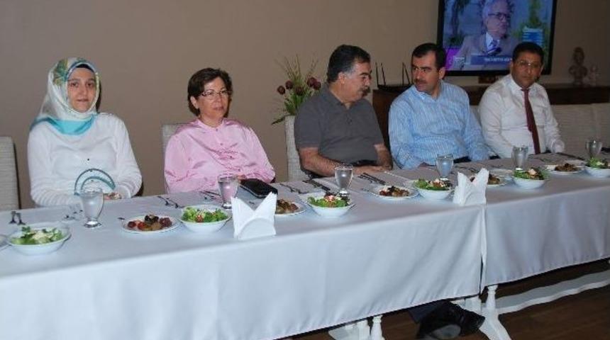 İşverenler Protokol İle İftar Yaptı