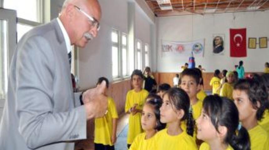 Başkan &Ccedil;at&rsquo;tan Geleceğin Sporcularına Tam Destek