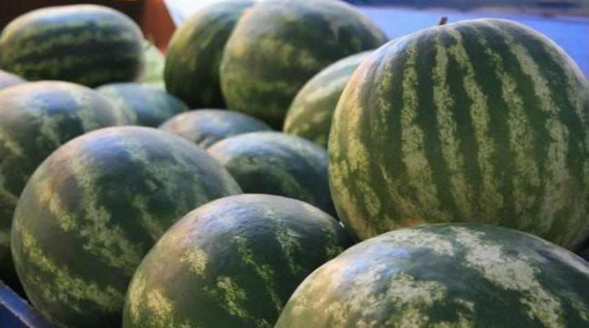 Sıcak G&uuml;nlerin Serinleten Meyvesi