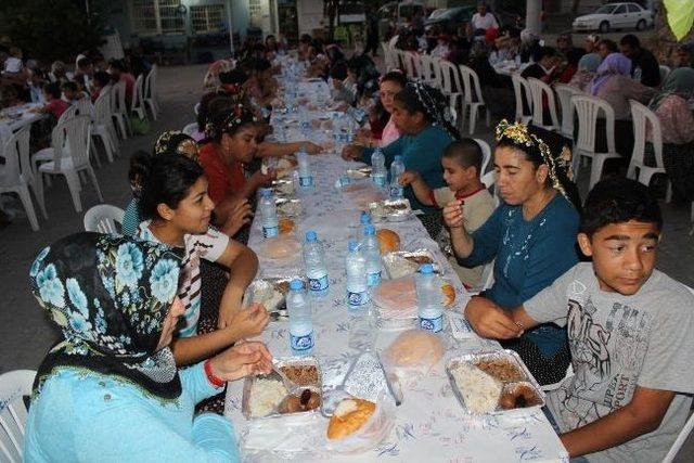 Sarıçam Belediyesi’nden Suluca’da 500 Kişiye İftar