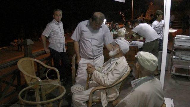 Akçakoca Belediyesinden Huzur Evi Sakinlerine İftar Yemeği