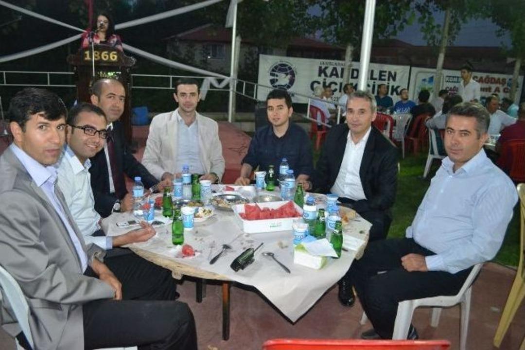 3 Bin Kişiye İftar Yemeği