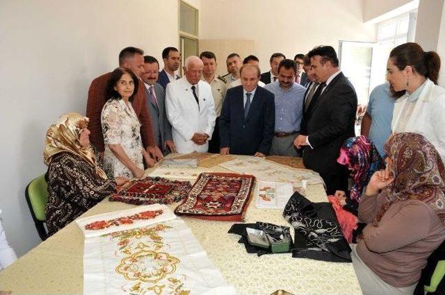 Vali &Ouml;zt&uuml;rk Korkuteli&rsquo;nde İncelemelerde Bulundu 2