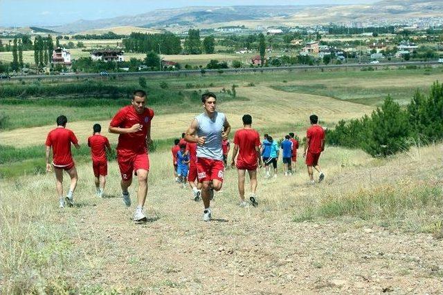 4 Eylül Belediyespor’da Çalışmalar Sürüyor