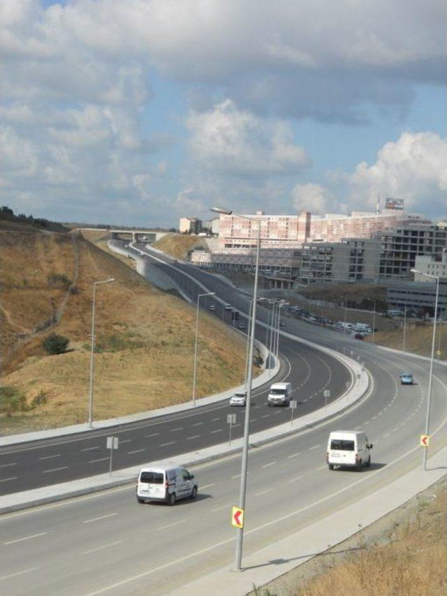 İstanbul Trafiğini Rahatlatacak Yüzyıl Kavşağı Tamamlandı