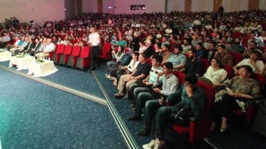 B&uuml;y&uuml;kşehir&rsquo;den Erkan Oğur Ve İsmail Hakkı Demircioğlu Konseri