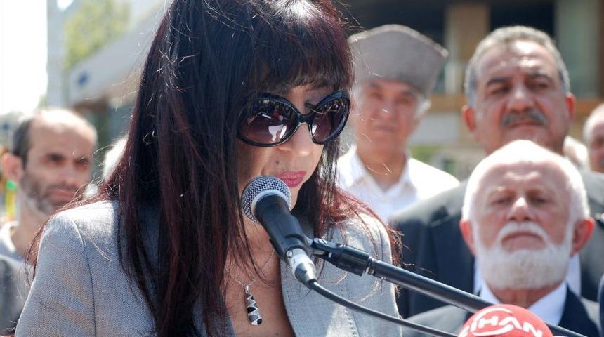 'Rumlar, T&uuml;rklerden S&uuml;rekli &Ouml;d&uuml;n Koparabileceği Beklentisinden Vazge&ccedil;meli'