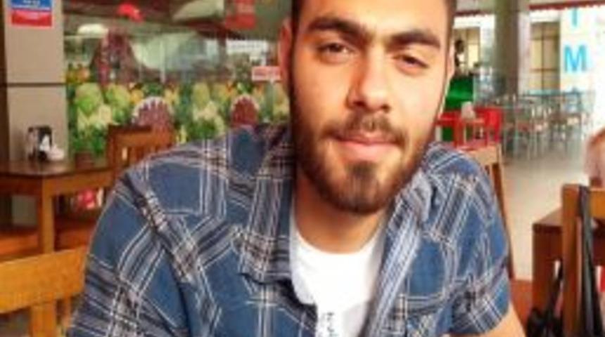 Oğlunun Elektrik Ka&ccedil;ağından &Ouml;l&uuml;m&uuml; I&ccedil;in Su&ccedil; Duyurusunda Bulundu