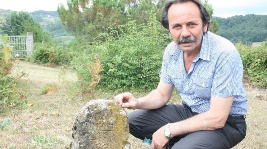 G&ouml;k&ccedil;ebey&rsquo;de 144 Yıllık Tarihi Mezar