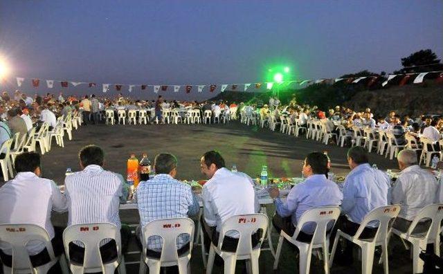 Başkan Tütüncü Belediye Çalışanları İle İftar Yaptı