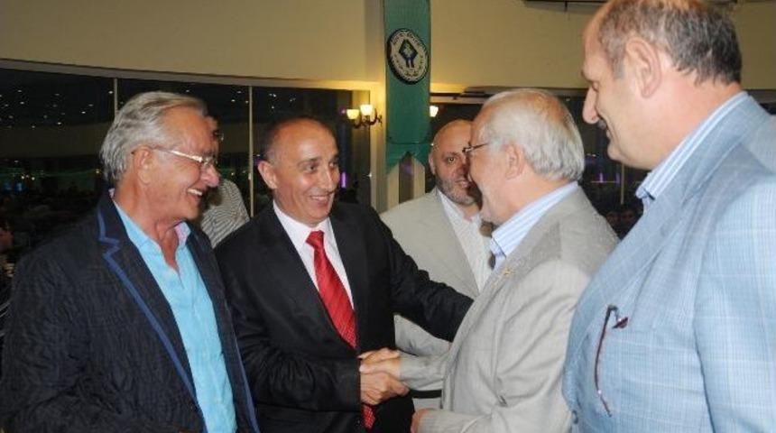 Selvitop Rize&rsquo;de İftara Katıldı