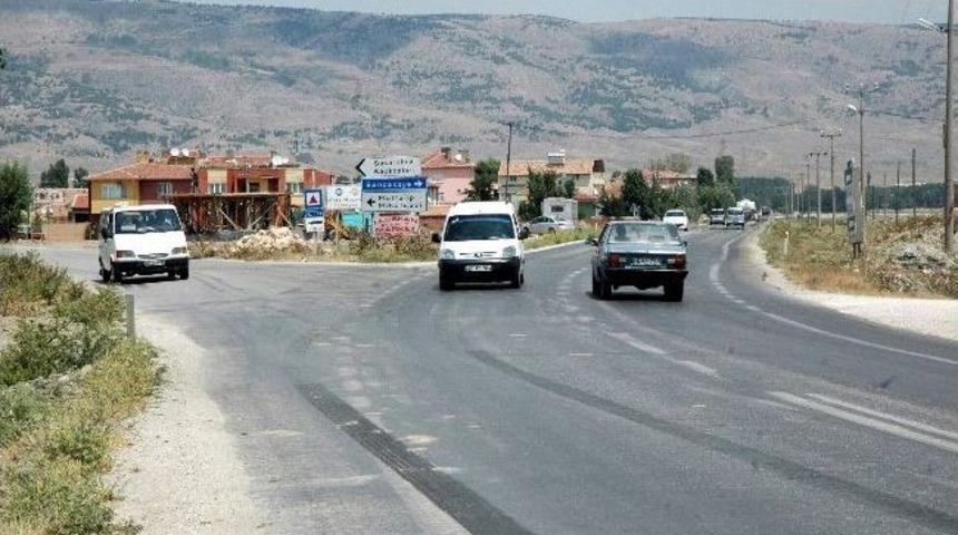 Kavşakta &Ouml;l&uuml;m Tehlikesi