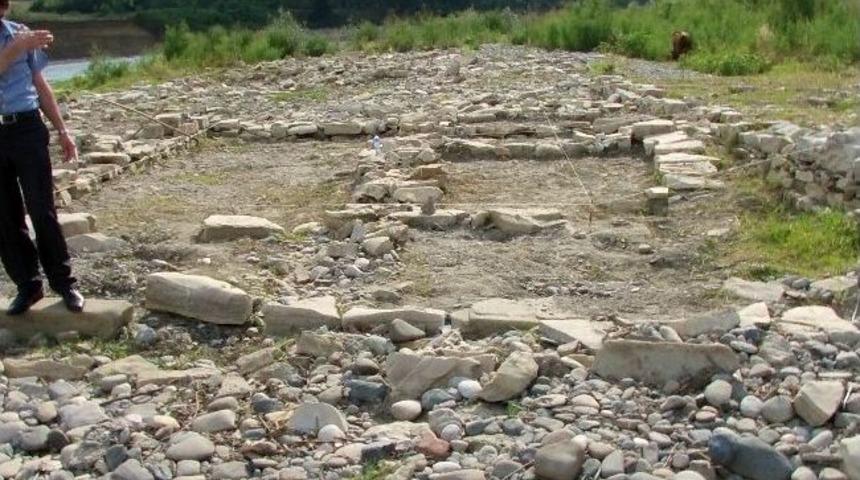 Tarihi Liman Kompleksi Gün Yüzüne Çıkarılıyor