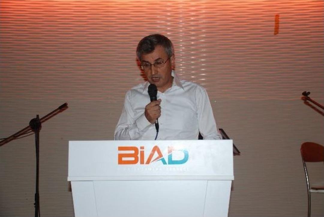 İş Adamları İftarda Buluştu