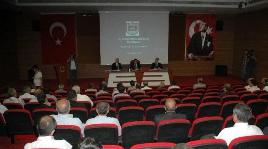 Vali Demir Yatırımların Daha Hızlı Bitirilmesini İstedi