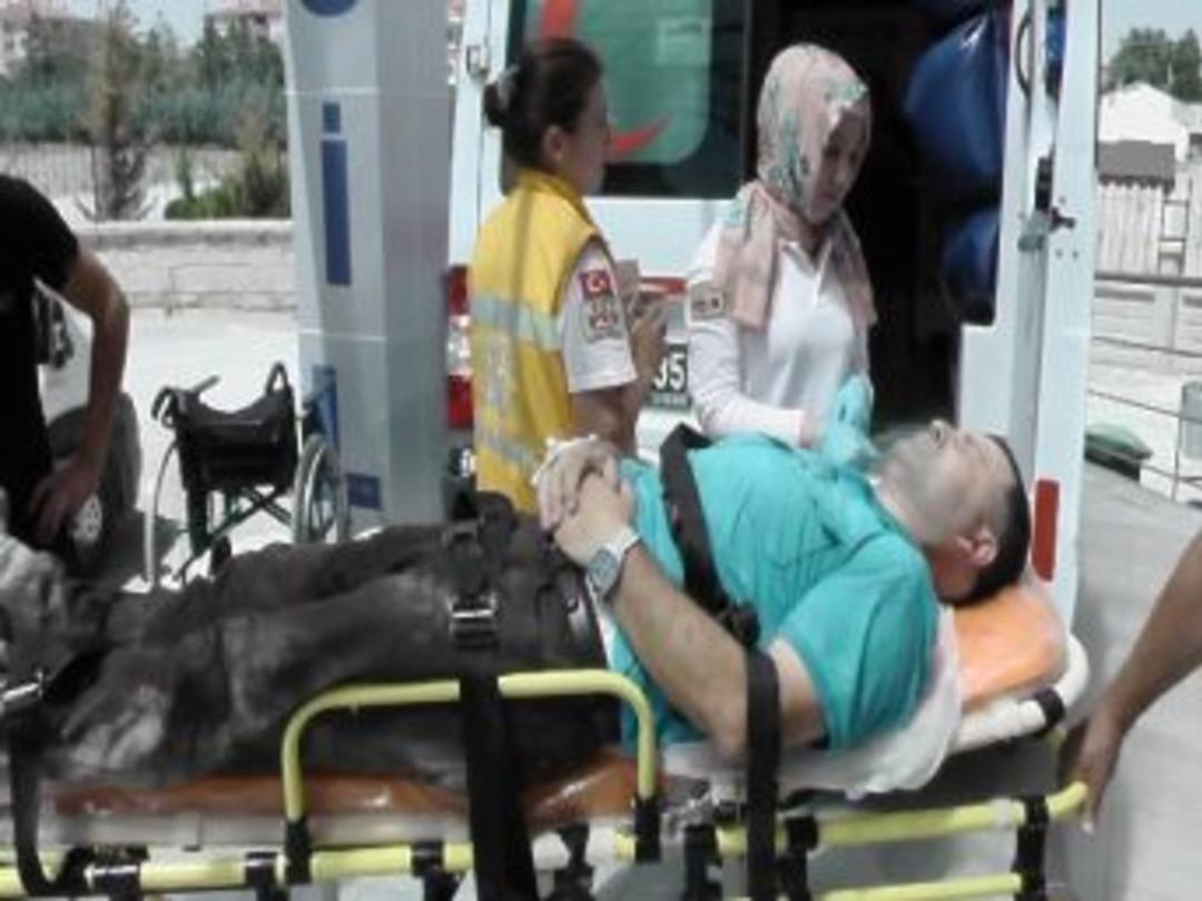 Yüksekten Düşerek Yaralandı