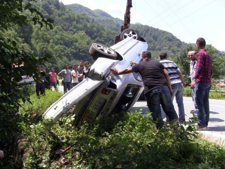 Artvin'de Trafik Kazaları:4 Yaralı G5