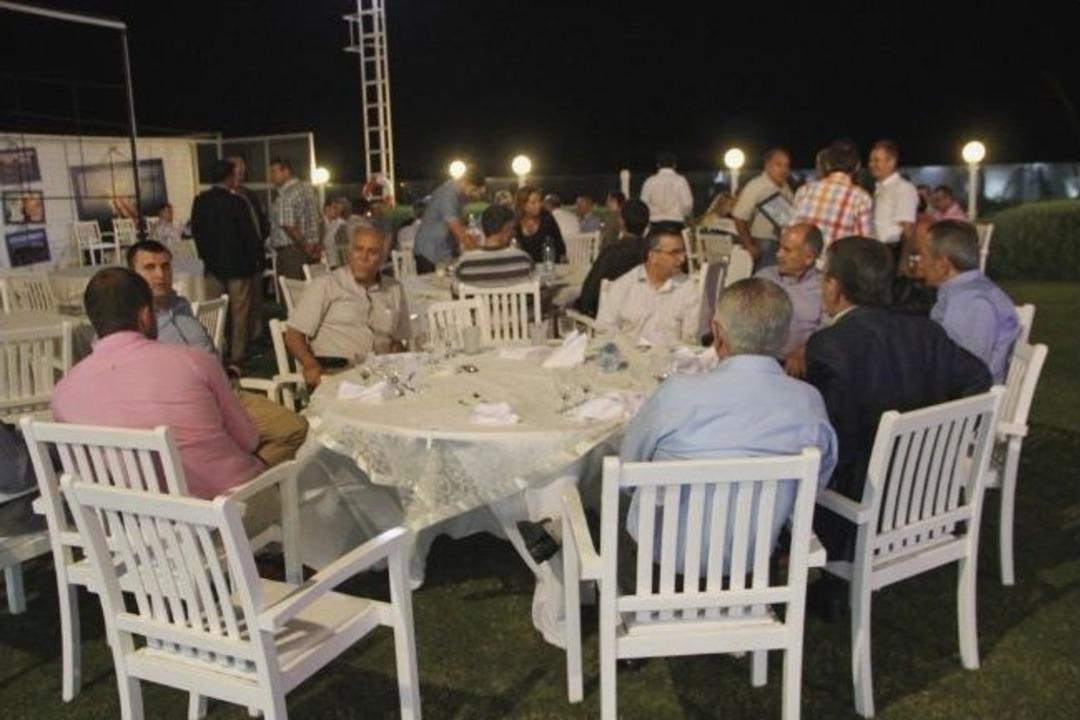 Eski Dostlar İftarda Buluştu