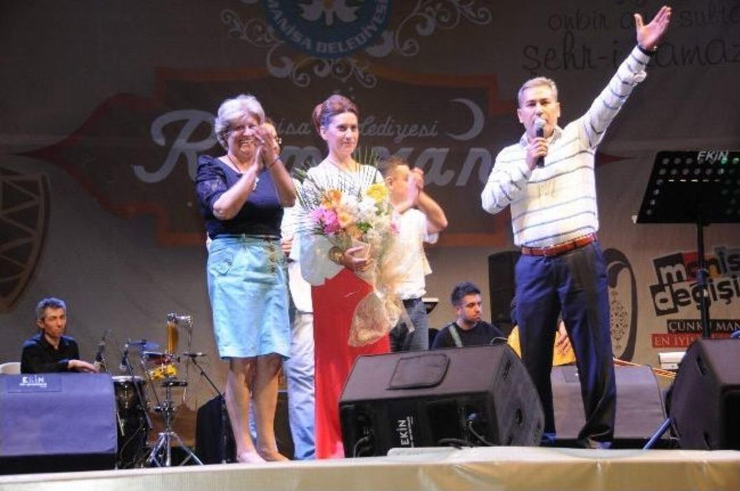 Manisa'da Kardeş &Uuml;lke Ezgileri