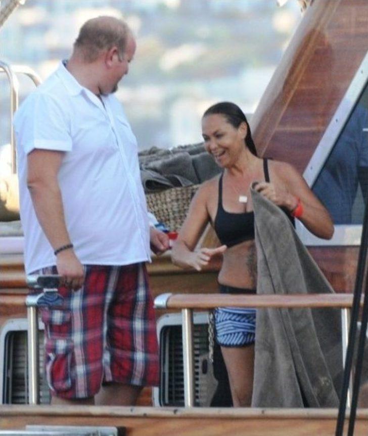 Hülya Avşar Mavi Yolculuğa Çıktı G3