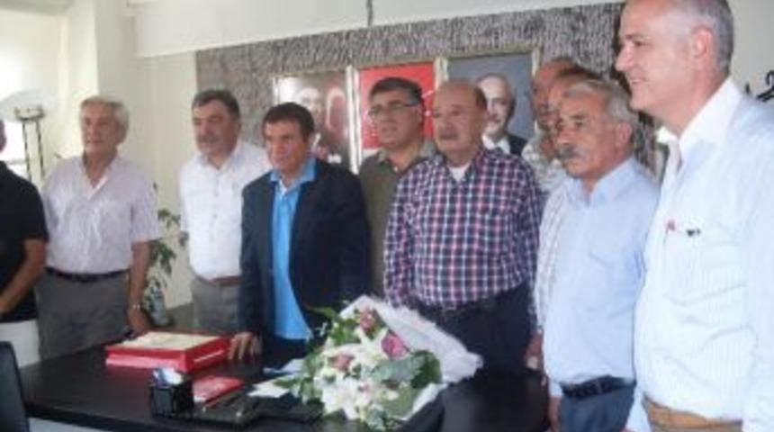 Chp&rsquo;li Meclis &Uuml;yeleri İl Başkanı &Ccedil;uhadar&rsquo;ı Ziyaret Etti