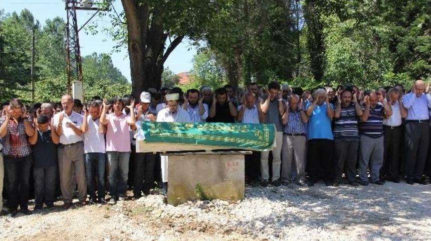 S&uuml;leyman Soylu İşadamı Yelkenci&rsquo;nin Cenazesine Katıldı