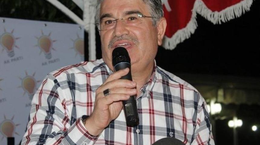 Ak Parti, 2 Bin Kişiye İftar Yemeği Verdi