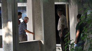 Ayırmak istediği kavgada silahla vurularak hayatını kaybetti