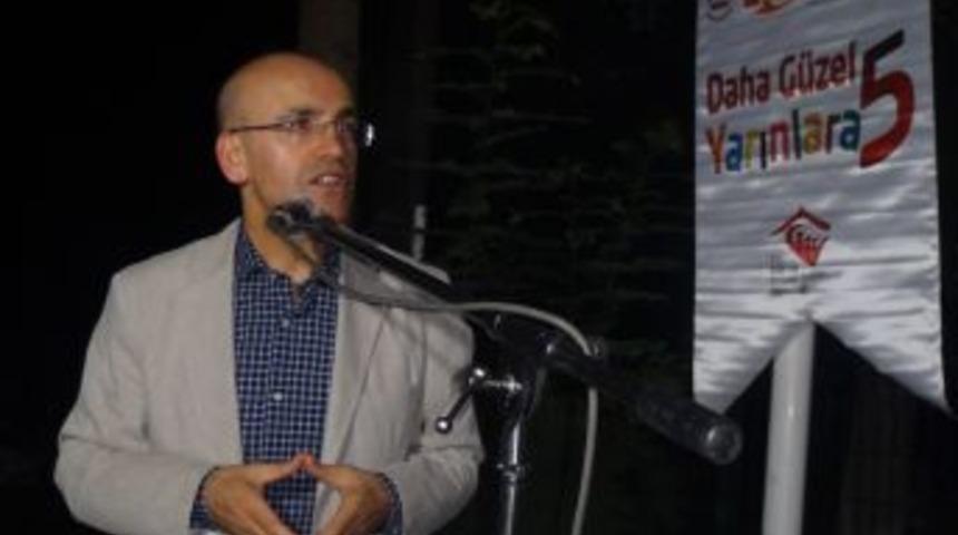 Bakan Şimşek Batman'da &Ouml;ğretmenler Ve Aileleriyle Iftar A&ccedil;tı