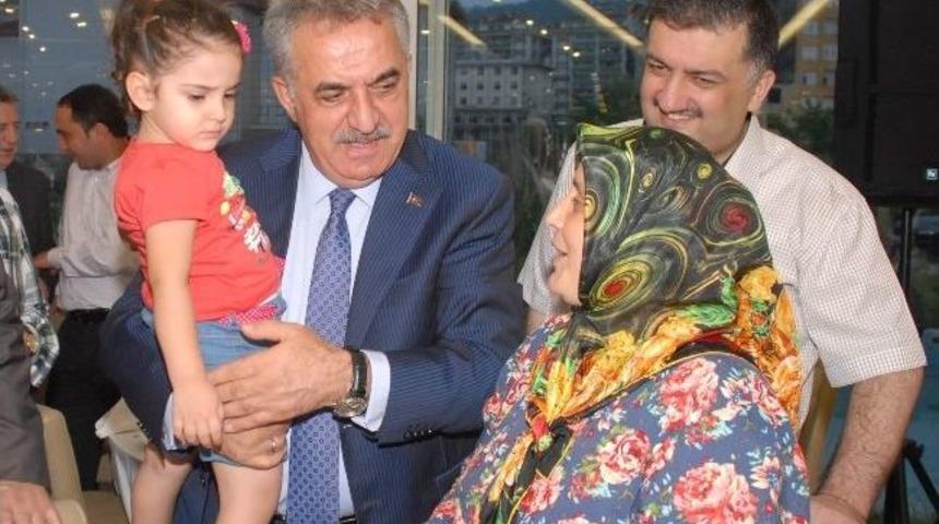 Gümrük Ve Ticaret Bakanı Hayati Yazıcı: