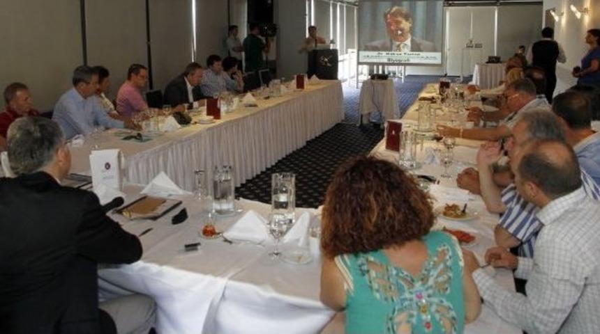 Başkan Tartan &lsquo;2023&rsquo;e Doğru Kentleşme&rsquo; Konulu S&ouml;yleşisine Katıldı