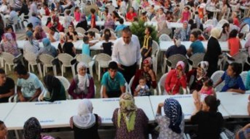 Pamuk: "ramazan&rsquo;ın Bereketi G&ouml;n&uuml;l Sofralarımızda &Ccedil;oğalıyor"