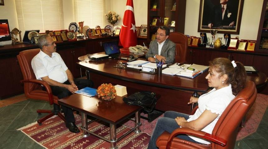 Alevi K&uuml;lt&uuml;r Derneği&rsquo;nden Başkan &Ouml;zt&uuml;rk&rsquo;e Ziyaret