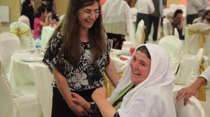 Bostani&ccedil;i Belediyesi'nden İftar Yemeği