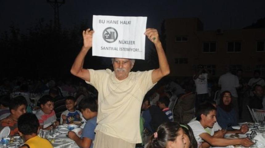 N&uuml;kleer Karşıtları İftarı Bastı