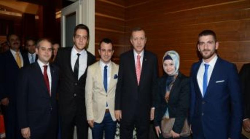 Milltevekili &Ccedil;ağatay Kılı&ccedil;, Gen&ccedil;leri Başbakan'la Buluşturdu