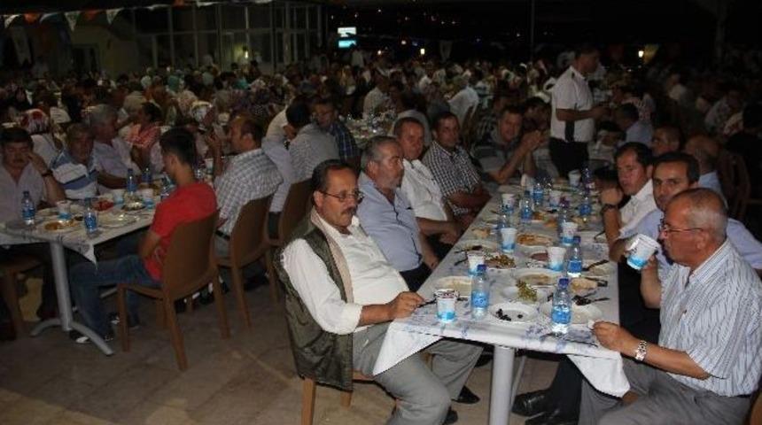 Ak Partililer İftarda Buluştu
