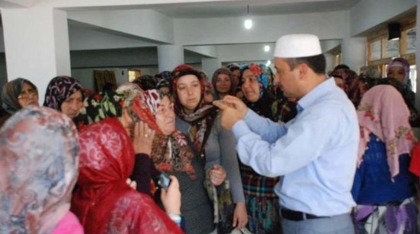 Alaplı&rsquo;da Camilerde Sakal-ı Şerif Ziyarete A&ccedil;ıldı